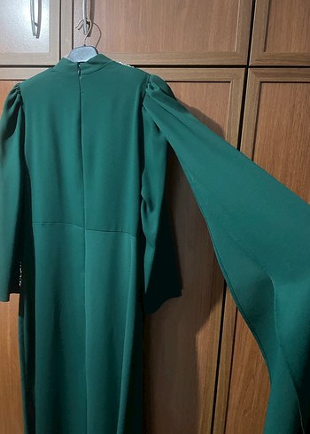 Yeşil Parlak Uzun Drapeli Kadın Elbise - Görsel 2