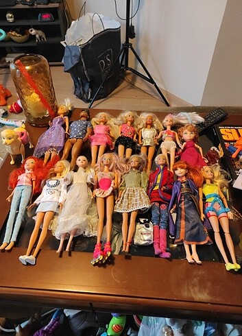 Barbie bebekler 