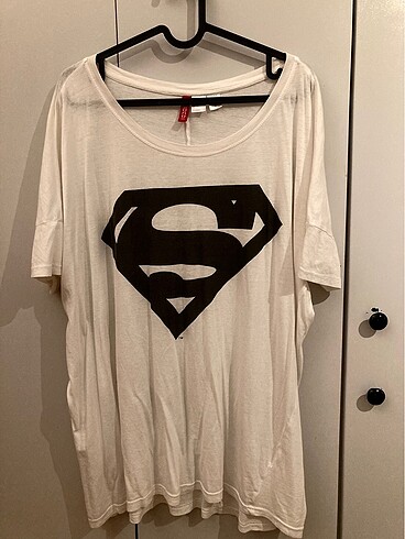 H&M Süperman Serisi Tişört
