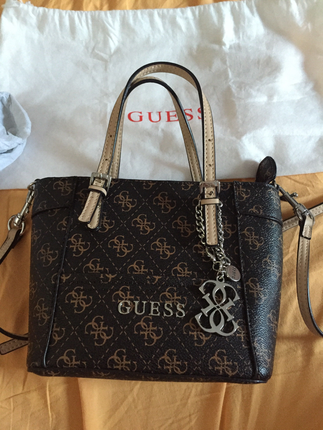 Guess mini bag..