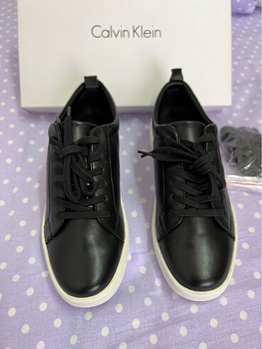 36 Beden Calvin klein deri sneaker..