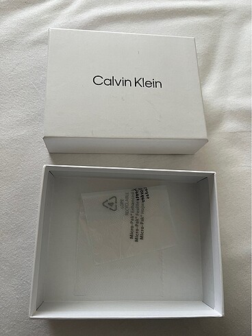 Calvin klein cüzdan/kartlık kutusu..