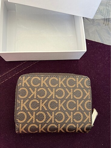 Calvin Klein Calvin klein logolu cüzdan..