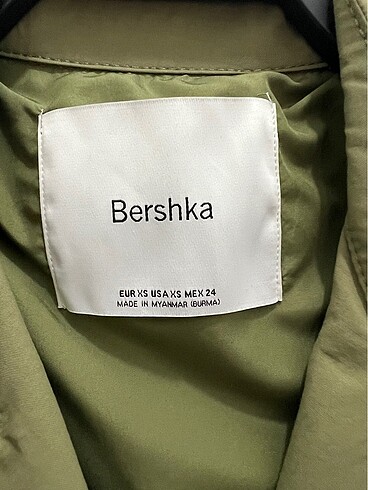 xs Beden BERSHKA trenchcoat..