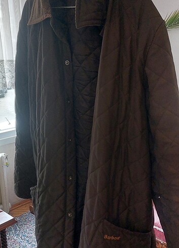 Barbour Barbour kaban xl ufak tefek defosu var önde kahve rengi pazarlik