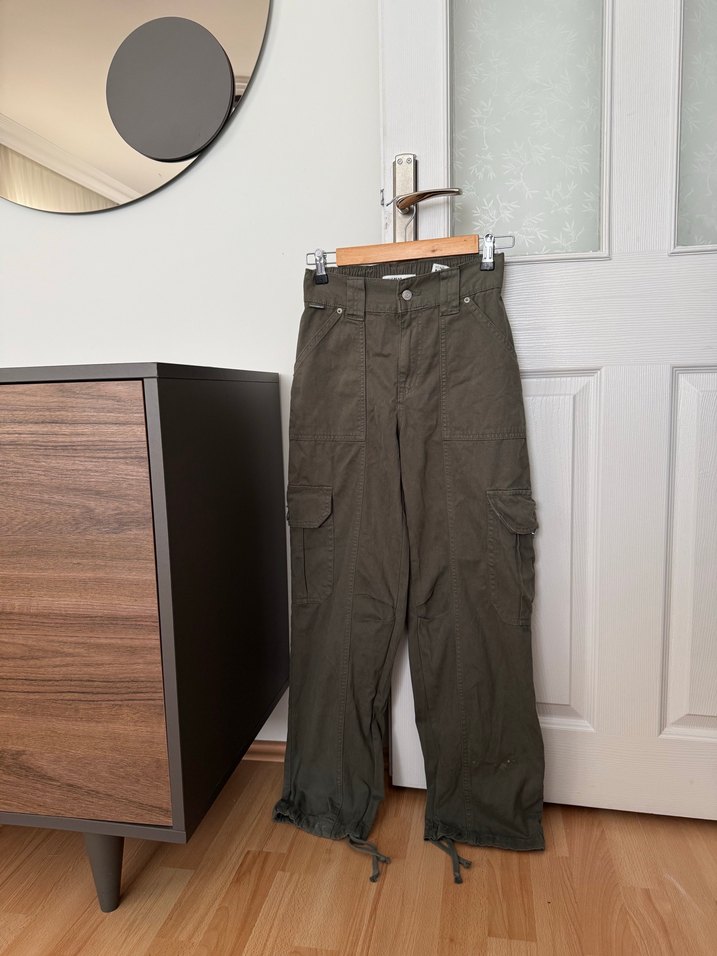Pull and bear kargo pantolon - Görsel 3