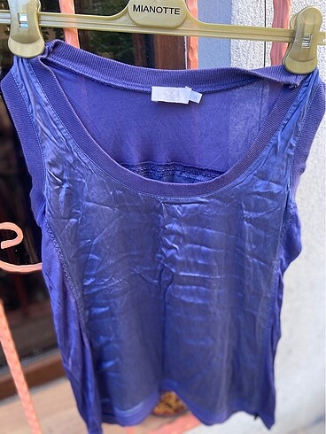 Silk & Cashmere Mabiyle mor arası bir renk