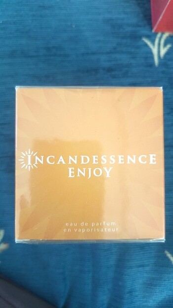Incandessence Enjoy Avon bayan parfümü 50 ml