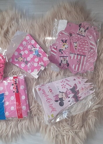 Minnie mouse konsepti 