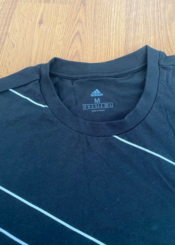 Adidas Siyah Baskılı Erkek Tişört - Görsel 2