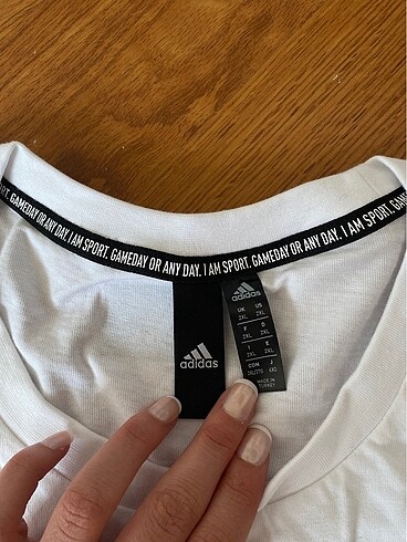 Adidas tişört - Görsel 2