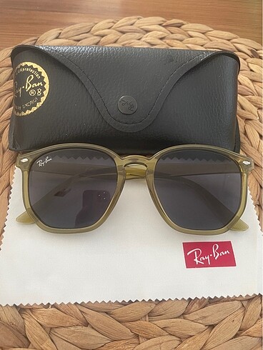 rayban yeni sezon güneş gözlüğü