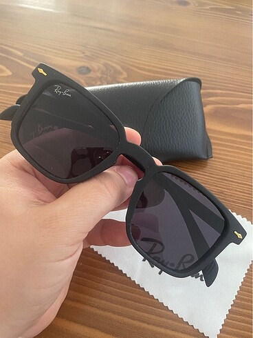 Rayban yeni sezon siyah mat güneş gözlüğü