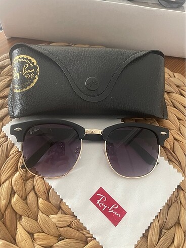 Rayban clupmaster siyah cam gold çerçeve güneş gözlüğü