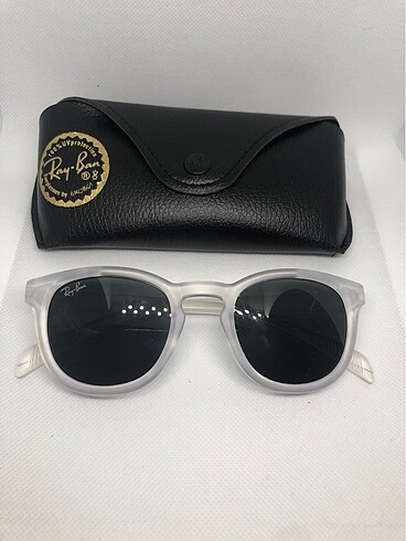 Rayban şeffaf çerçeve yeni sezon