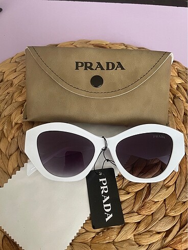 prada yeni sezon orginal güneş gözlüğü