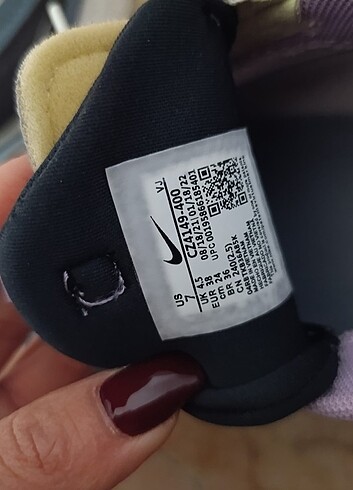 38 Beden Nike bağcıklı ayakkabı