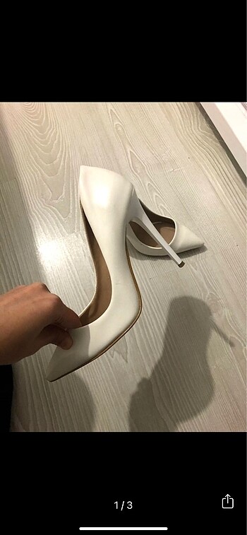 Beyaz stiletto