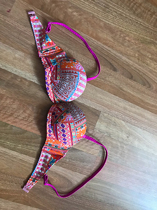 32 Beden çeşitli Renk Penti bikini üstü