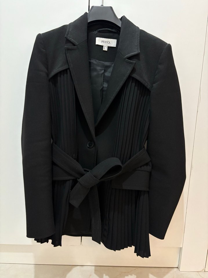 İpekyol Pileli siyah Blazer — görsel 3/5