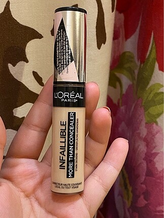 Loreal Paris 326 Vanilya Büyük Aplikatörlü Tüm Yüze Uygulanabili