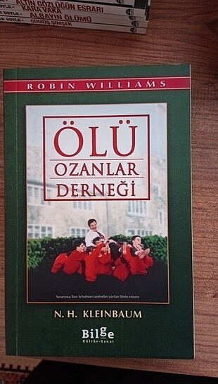 Ölü Ozanlar Derneği
