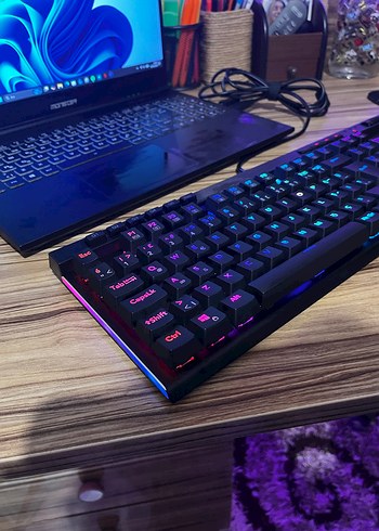 Redragon K580 VATA RGB Aydınlatmalı Çok Renkli Mekanik Klavye - Görsel 10