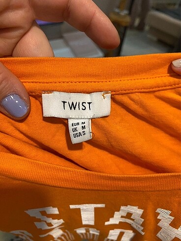 Twist Twist tshirt