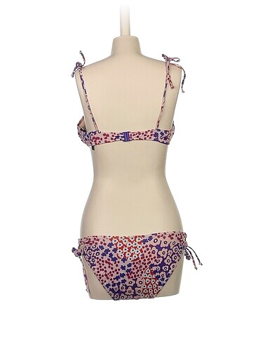 38 Beden Trendyol & Milla Bikini %70 İndirimli.