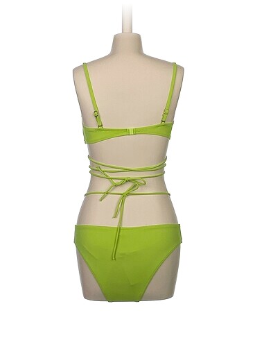36 Beden Trendyol & Milla Bikini %70 İndirimli.