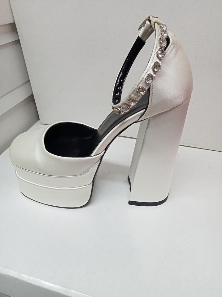 Platform Topuklu Tokalı Kadın Ayakkabı - Görsel 2