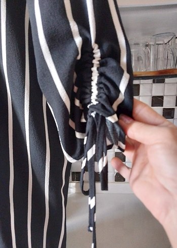 Siyah Beyaz Çizgili Elbise xs/s - Görsel 3