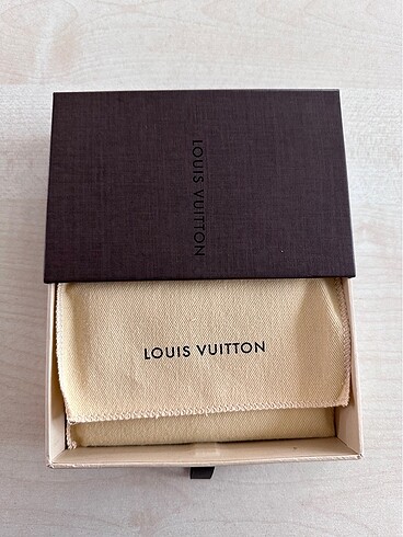 Louis Vuitton Kartlık