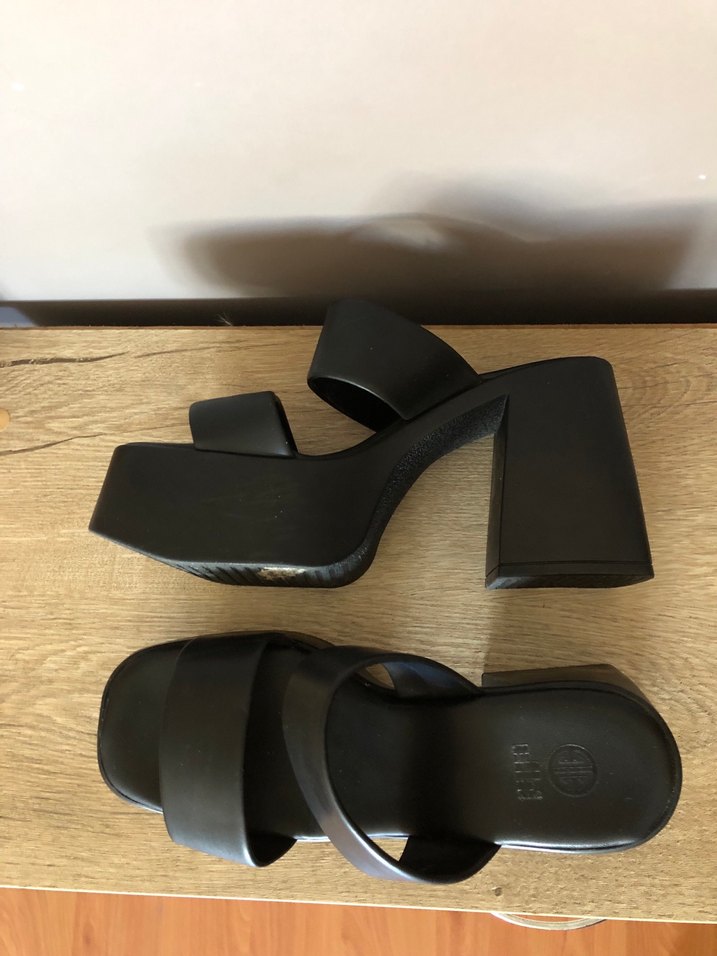 Siyah Platform Topuklu Kadın Terlik - Görsel 2