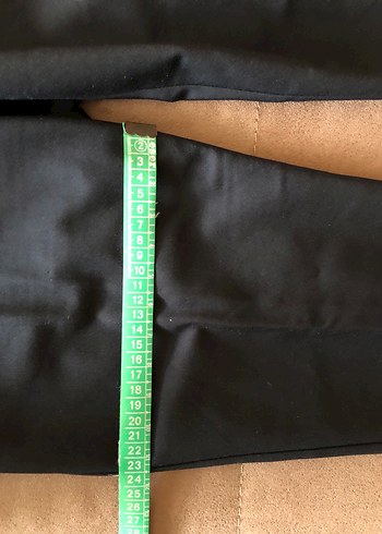 Kadın Siyah Midi Kumaş Pantolon - Görsel 4