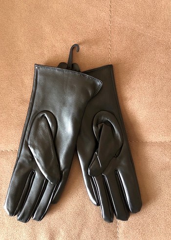 Siyah Deri Kadın Eldiveni Tokalı - Görsel 2
