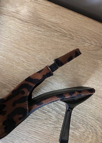 Leopar Desenli Kahverengi Tokalı Stiletto - Görsel 5