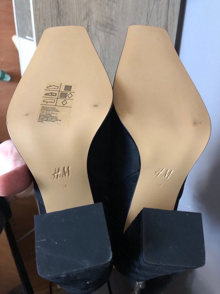 Siyah Süet Tokalı Kadın Topuklu Bot - Görsel 2