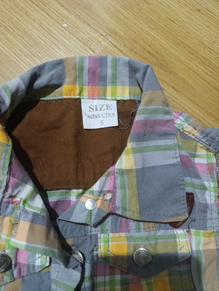 Düğmeli Gri Kız Yeleği - Görsel 2