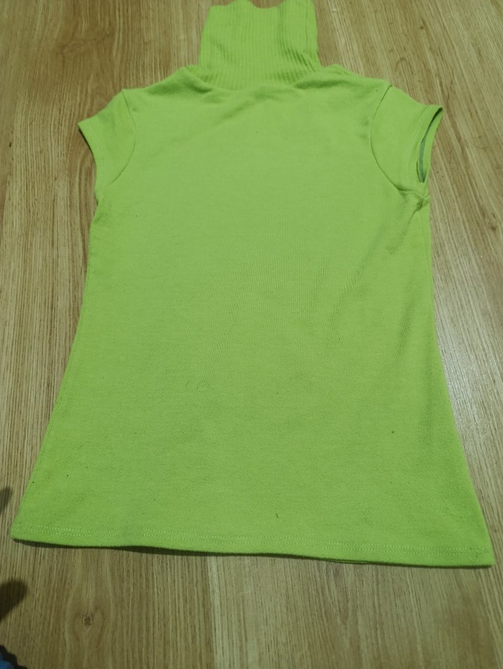 Kız Çocuk Yeşil Boğazlı Kolsuz Yelek - Görsel 2