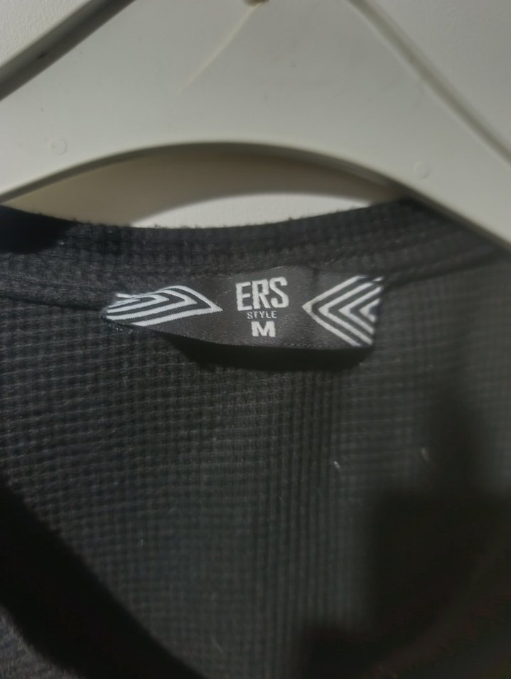 siyah tişört - Görsel 2