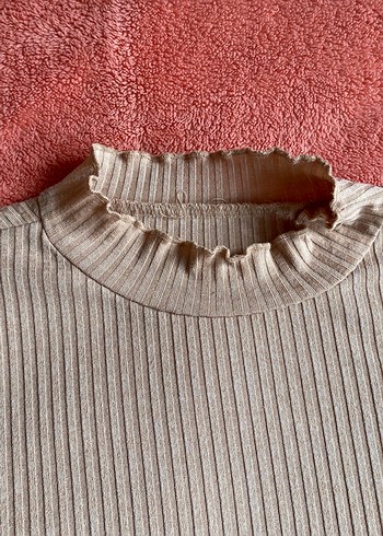 Bej Kadın Uzun Kollu Fırfırlı Triko - Görsel 3