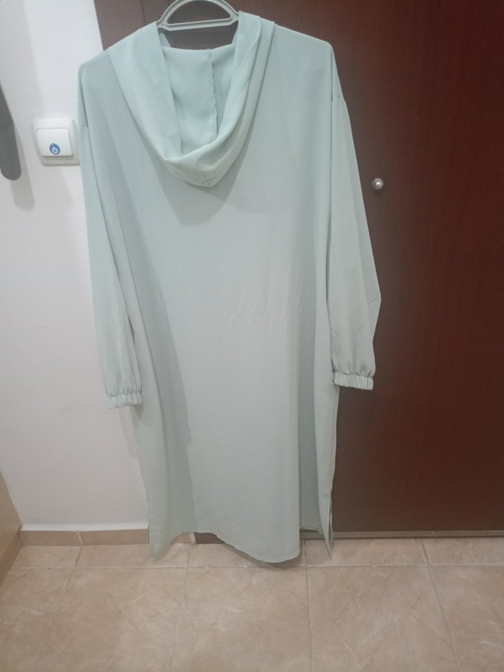 şeffaf sentetik kumaş dış giyim - Görsel 3