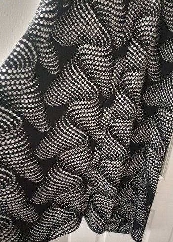 Yılan Desenli Uzun Kollu Pilili Siyah tunık - Görsel 4