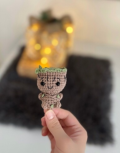 Baby Groot anahtarlık