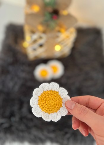 Amigurumi papatya anahtarlık