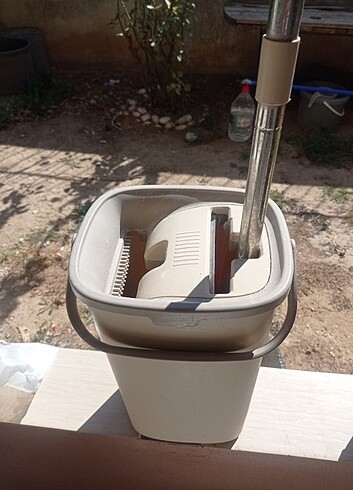 İki bölmeli sıkmalı mop