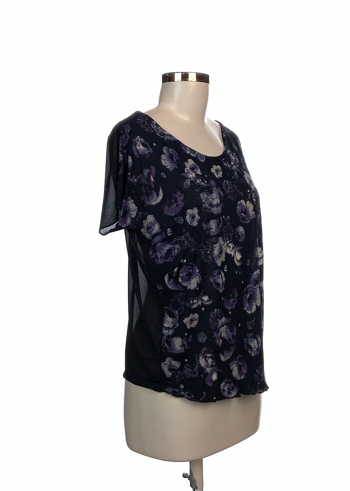 Pull and Bear T-shirt %70 İndirimli. - Görsel 2