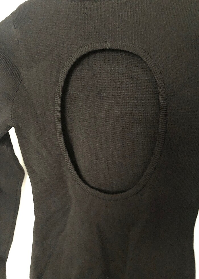 Bershka siyah çıtçıtlı üst - Görsel 5