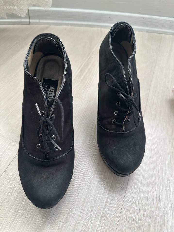 Siyah Bağcıklı Süet Platform Topuklu Bot - Görsel 4